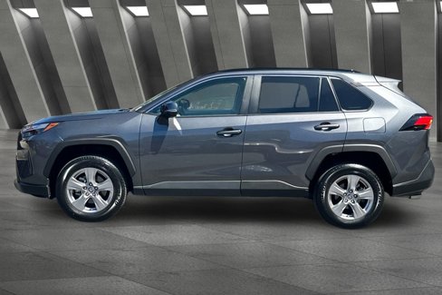 Certified 2022 Toyota RAV4 XLE image 10