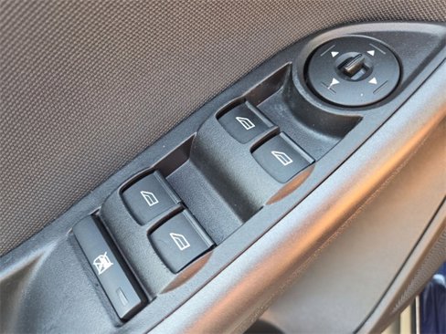 Used 2017 Ford Focus SEL image 22