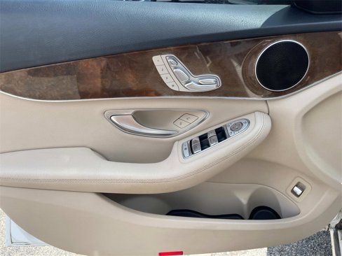 Used 2017 Mercedes-Benz C 300 Sedan image 30