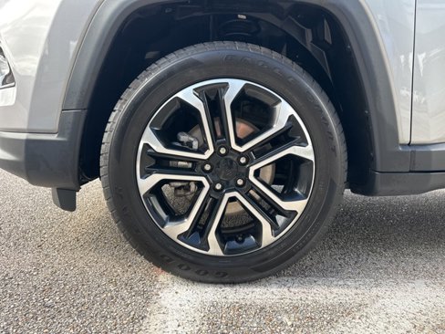 Used 2022 Jeep Compass Limited image 47