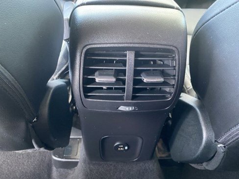 Certified 2022 Ford Escape Titanium image 33