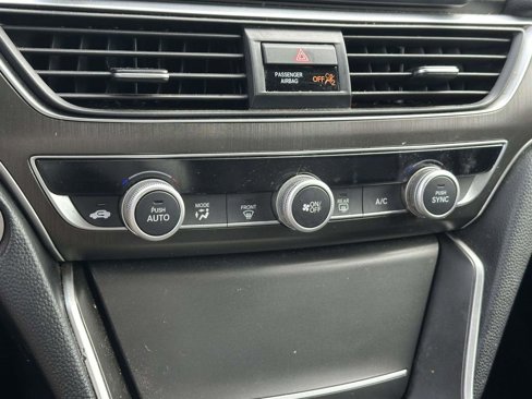Used 2018 Honda Accord LX image 18