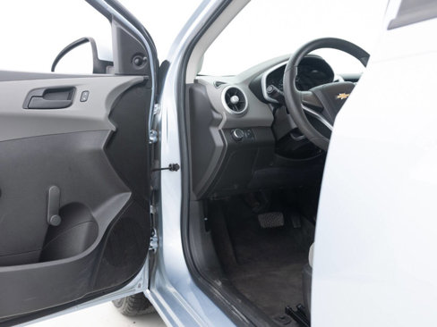 Used 2017 Chevrolet Sonic LS image 24