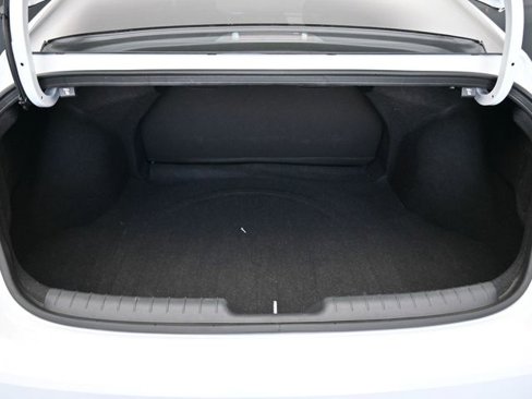 Used 2022 Hyundai Elantra SE image 40