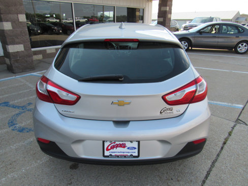 Used 2017 Chevrolet Cruze LT w/ Sun And Sound Package image 6