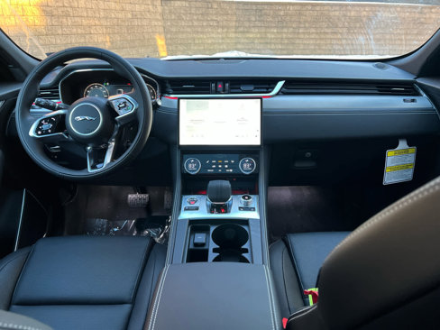Used 2025 Jaguar F-PACE R-Dynamic S image 8