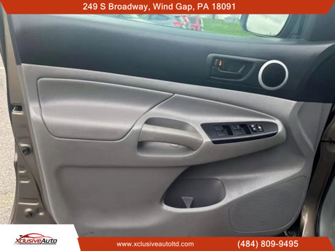 Used 2013 Toyota Tacoma 4x4 Double Cab image 10