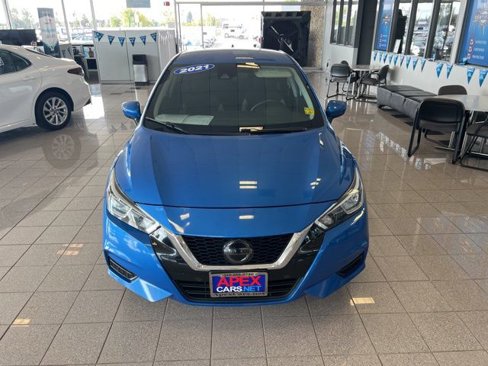 Used 2021 Nissan Versa SV image 19