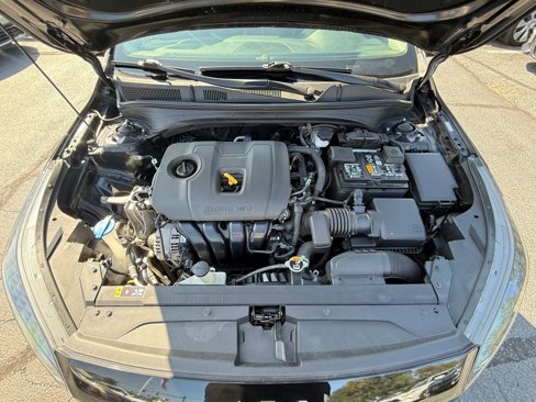 Used 2023 Kia Forte LXS image 12