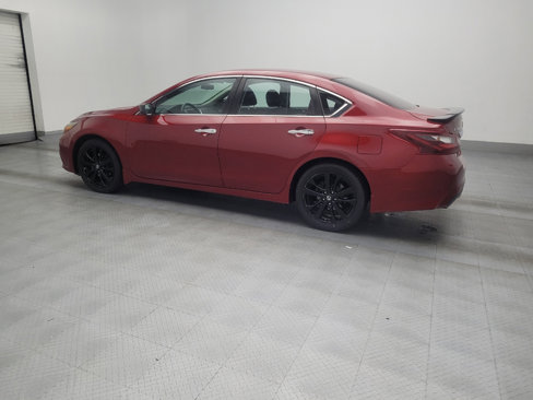 Used 2017 Nissan Altima 2.5 SR w/ Midnight Edition Package image 3