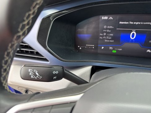 Used 2022 Volkswagen Taos SE w/ Panoramic Sunroof Package image 20