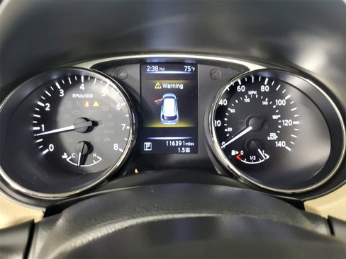 Used 2016 Nissan Rogue SV image 14