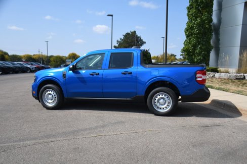 New 2025 Ford Maverick XL image 3