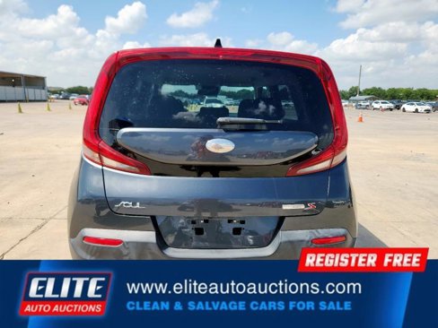 Used 2021 Kia Soul S image 11