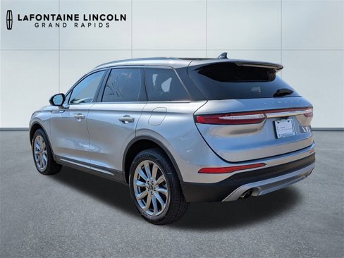 Certified 2022 Lincoln Corsair AWD w/ Premium Package image 3