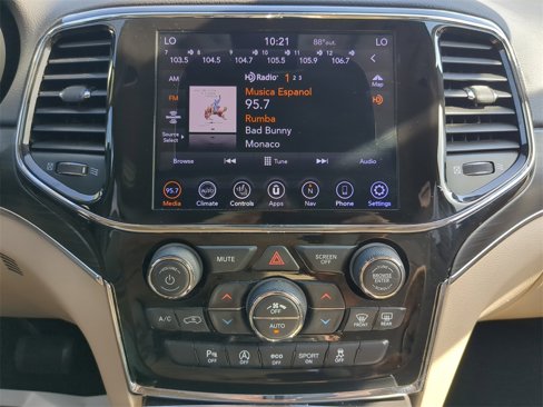 Used 2021 Jeep Grand Cherokee Limited w/ Sun & Sound Group image 23