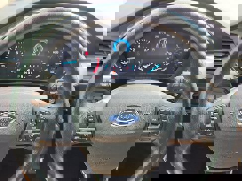 Certified 2020 Ford Escape SE image 19
