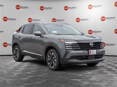 New 2025 Nissan Kicks SV image 3