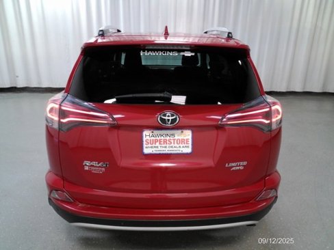 Used 2016 Toyota RAV4 Limited image 5