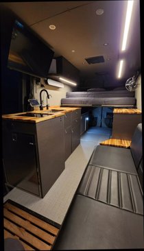 Used 2022 Mercedes-Benz Sprinter 2500 image 27