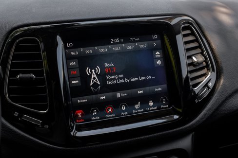 Used 2018 Jeep Compass Limited w/ Navigation Group image 40