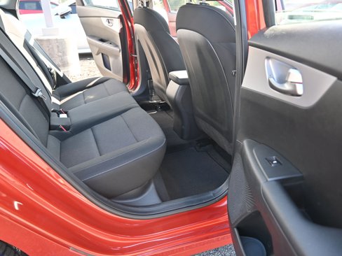 Used 2022 Kia Forte LXS image 27