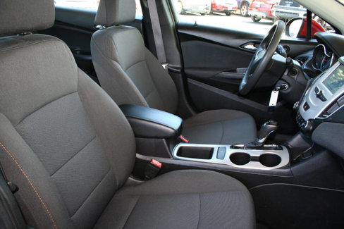 Used 2017 Chevrolet Cruze LS image 23