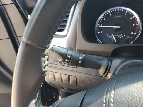 Used 2016 Toyota Highlander XLE image 34