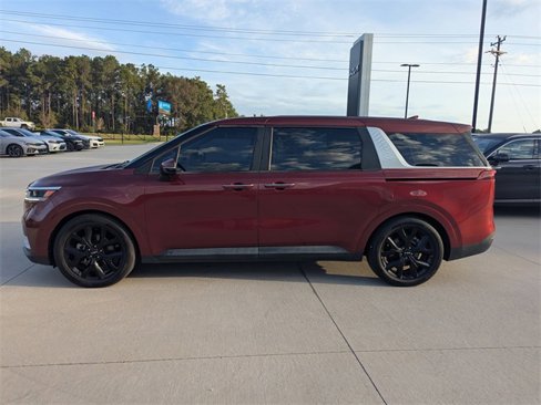 Used 2022 Kia Carnival LX image 6