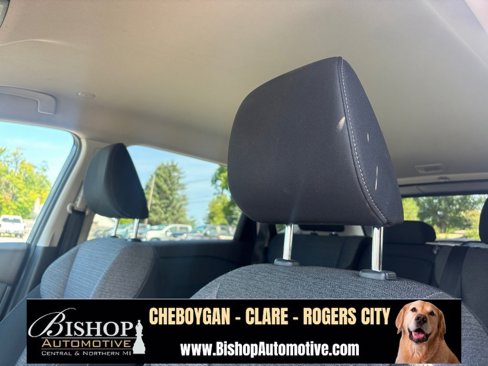 Used 2022 Nissan Rogue SV image 23