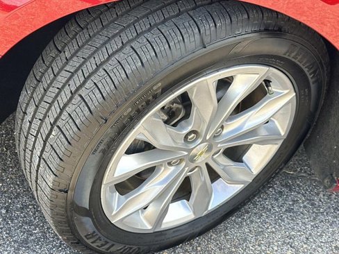 Used 2021 Chevrolet Malibu LT w/ Leather Package image 12