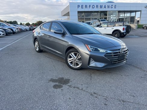Used 2019 Hyundai Elantra SEL image 2