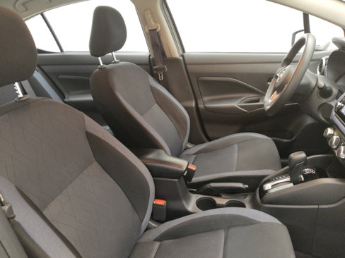 Used 2023 Nissan Versa SV image 21