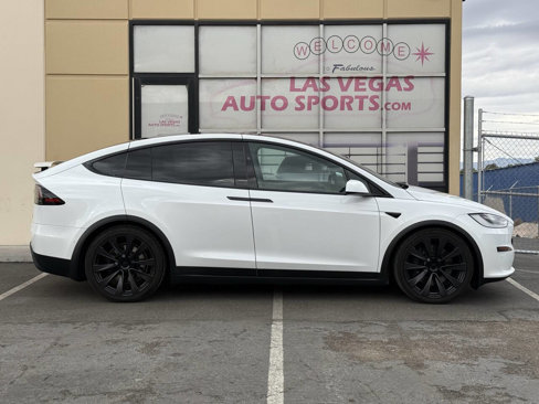 Used 2022 Tesla Model X Plaid image 6