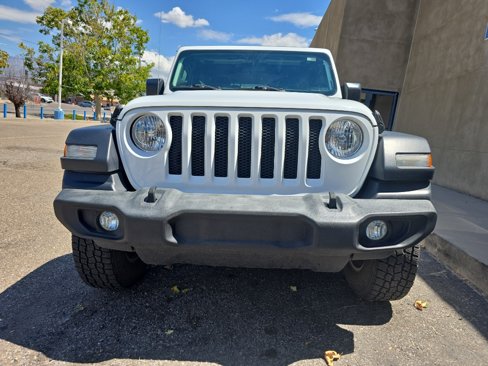Used 2019 Jeep Wrangler Sport image 9