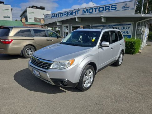 Used 2009 Subaru Forester 2.5X Limited image 1