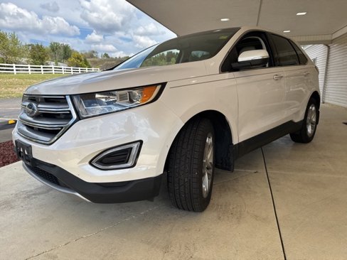 Used 2016 Ford Edge Titanium w/ Equipment Group 301A image 5