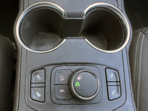 Used 2024 GMC Terrain SLE w/ Driver Convenience Package image 11