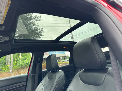 Used 2022 Jeep Compass Limited w/ (RED) Package image 10