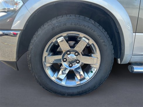 Used 2012 RAM 1500 Laramie image 9