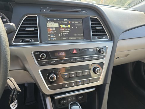 Used 2017 Hyundai Sonata Sport image 36