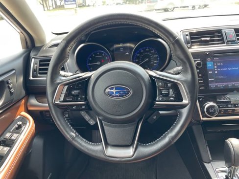 Used 2019 Subaru Outback 2.5i Touring image 15