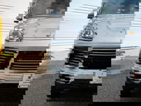 Certified 2022 Porsche Cayenne image 11
