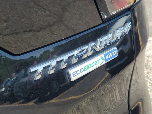 Used 2017 Ford Escape Titanium image 7