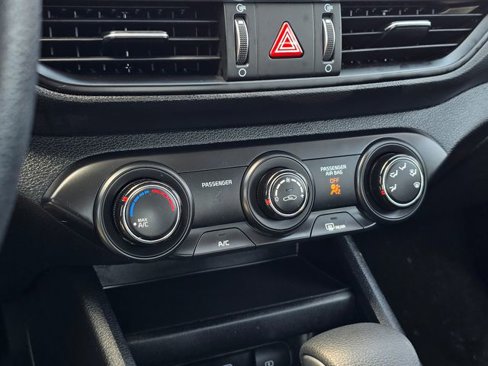 Certified 2024 Kia Forte LXS image 28