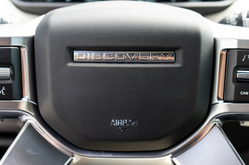Used 2021 Land Rover Discovery S R-Dynamic image 31
