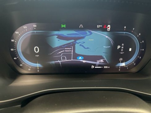 New 2025 Volvo XC40 B5 Core w/ Protection Package Premier image 10