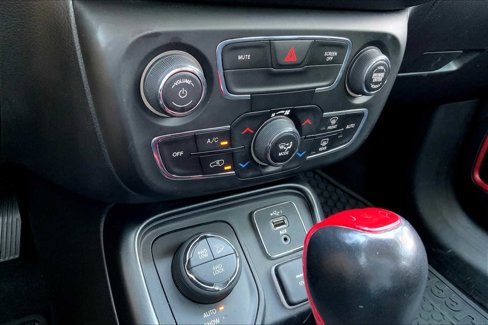 Used 2020 Jeep Compass Trailhawk image 34