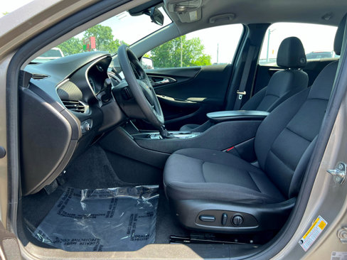 Used 2022 Chevrolet Malibu LT image 34