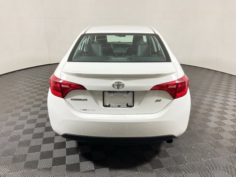 Used 2017 Toyota Corolla L image 11